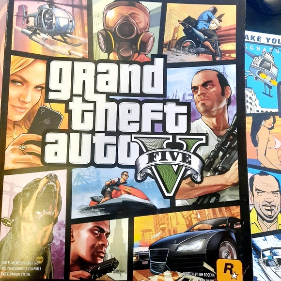 Grand Theft Auto 5 & Vice City Strategy Guides - Picture 2 of 6